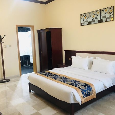 Farah Hotel Apartment Маскат Екстериор снимка