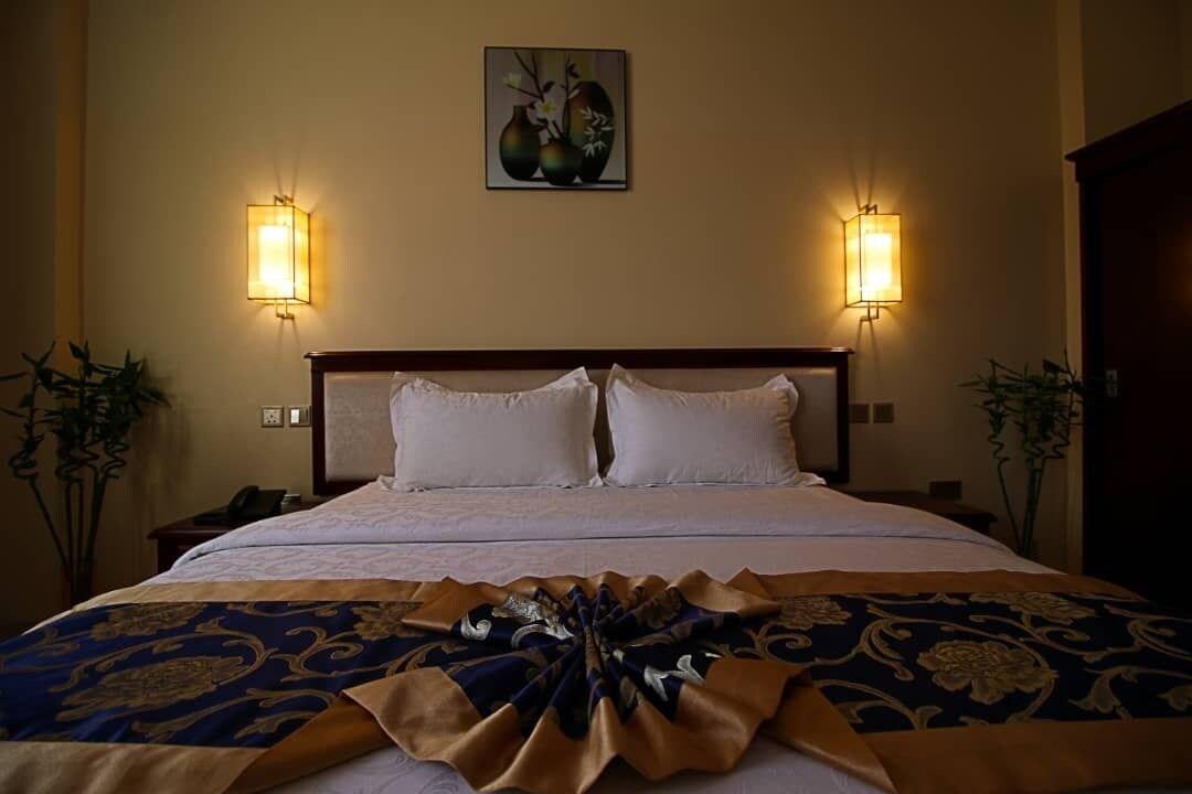 Farah Hotel Apartment Маскат Екстериор снимка