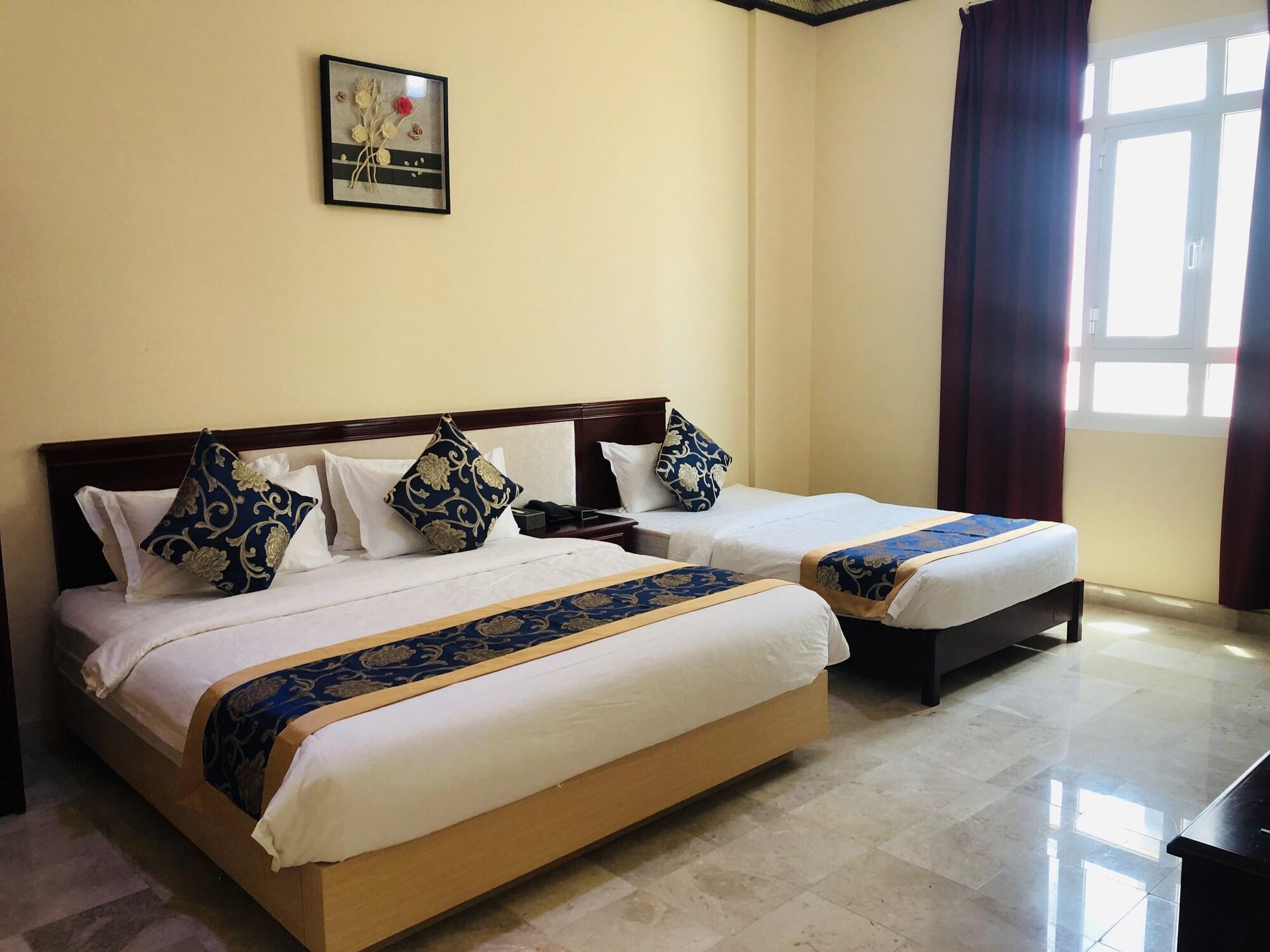 Farah Hotel Apartment Маскат Екстериор снимка