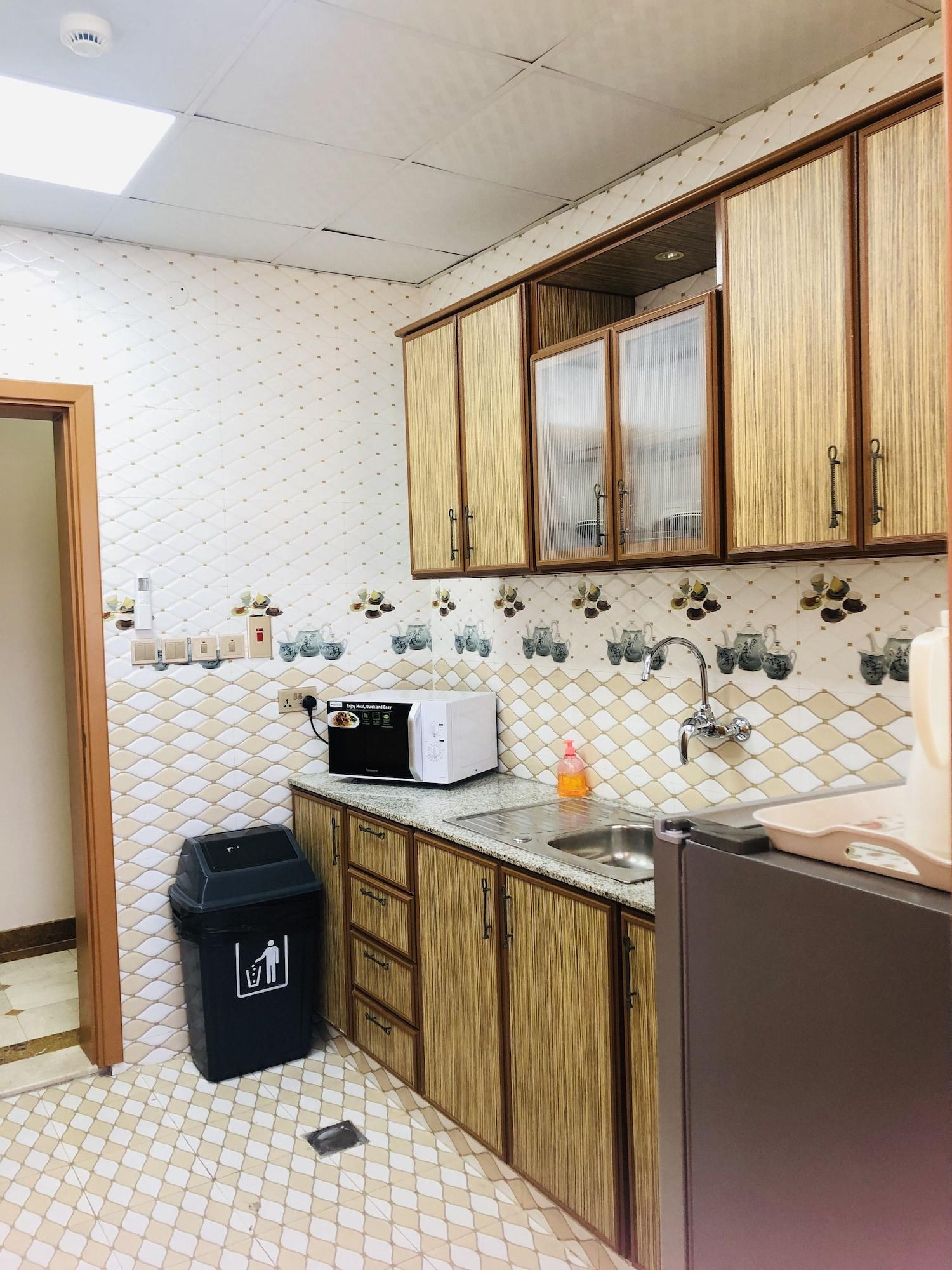 Farah Hotel Apartment Маскат Екстериор снимка